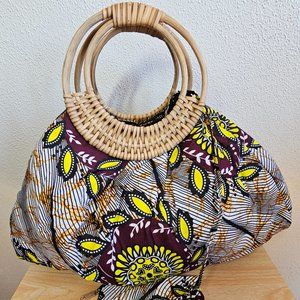 Hand bags with attached purse